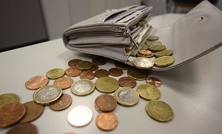 Angeblich brauchte der Unbekannte Kleingeld. - Symbolfoto/Birgit Guhlke