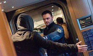 Der Bielefelder reagierte sehr aggressiv und musste von Bundespolizisten gefesselt werden. - Symbolfoto: Bundespolizei