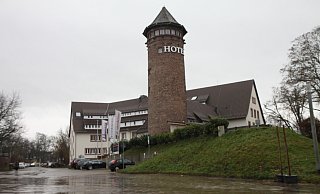 Das Weser-Hotel ist gut gebucht, jetzt möchte Investor Ralf Schwager mit einem Neubau weitere Zimmerkapazitäten aufbauen. - Hermann Ludwig