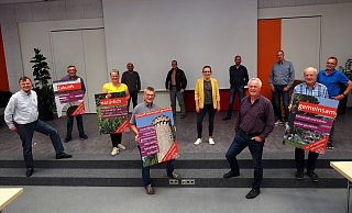 Swen Horstmann, Günter Mühlenhoff, Lucia Walter, Stefan Pollmann, Wolfgang Kuckuk, Uwe Koch, Bürgermeisterkandidatin Jana Reineke, Ulrich Kros, Justus Griemert, Matthias Kros, Willi Busse und Ansgar Peine stehen für die Nieheimer Sozialdemokratie. - SPD Nieheim