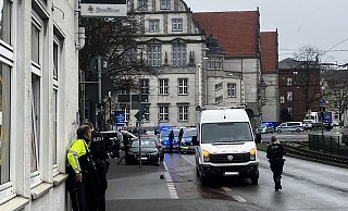 Schüsse nach dem Prozess: An der Kreuzstraße fallen die Schüsse - im Hintergrund das Bielefelder Landgericht. - Jens Reichenbach