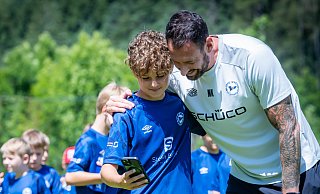 Hast du bei mir angerufen? DSC-Coach Mitch Kniat suchte in dieser Woche telefonisch Kontakt zu den Fans. - Sarah Jonek Hast du bei mir angerufen? DSC-Coach Mitch Kniat suchte in dieser Woche telefonisch Kontakt zu den Fans. - Sarah Jonek