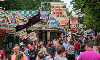 Menschengedränge gehörte im vergangenen Jahr auf dem Liboriberg zum Alltag. In diesem Jahr fällt das Volksfest aus. - Andreas Zobe