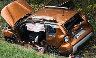 Die Autofahrerin (35) war mit einem im Kreis Paderborn zugelassenen Dacia Duster auf der mittleren Fahrspur in Richtung Hannover unterwegs. - Andreas Eickhoff
