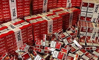 Archivbild: Beim vom Zoll angehaltenen Mann fanden sich 20.000 geschmuggelte Zigaretten. - Picture Alliance