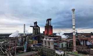 Ein indischer Stahlhersteller will die Stahlsparte von Thyssenkrupp kaufen. (Archivbild) - Federico Gambarini/dpa