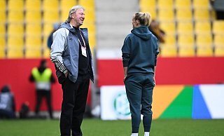 Bundestrainer Horst Hrubesch fordert von den DFB-Frauen den dritten Erfolg in der dritten Partie auf dem Weg zur EM 2025. - Sebastian Christoph Gollnow/dpa