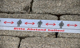 Bei einem Gottesdienst seien vorgeschriebende Abstände nicht eingehalten worden. - Pixabay (Symbolbild)