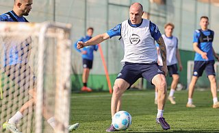 Nach Knieverletzung und Meniskusoperation kann Paderborns Sven Michel in der Vorbereitung zur zweiten Saisonhälfte der 2. Bundesliga wieder mitmischen. - Oliver Krato