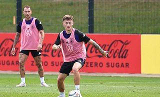 Ein Nationalmannschafts-Neuling greift im Training an: Stuttgarts Angelo Stiller. - Daniel Karmann/dpa