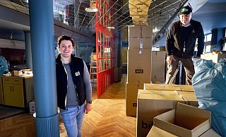 Manuel Schubert und Vizo Kondic haben aktuell alle Hände voll zu tun. Bis zum 7. Juni wollen sie den Umbau des Restaurent Alex abgeschlossen haben, dann kommen die ersten Kunden und können im Außenbereich sowie auf der Dachterrasse verköstigt werden. - Christian Geisler