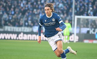 Roberts Uldrikis kam gegen Energie Cottbus zu einem Debüt im Trikot von Arminia Bielefeld. - Oliver Krato