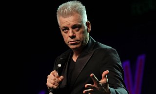 Comedian Michael Mittermeier gibt sein umjubeltes Debüt in Beverungen. - Burkhard Battran