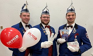 Feiern und Hoffnung schenken: Der Elferrat Ovenhausen um Simon Wöstefeld (v.l.), Jonas Behrenberg und Erik Unverzagt plant zusammen mit der DKMS eine Typisierungsaktion - Elferrat Ovenhausen