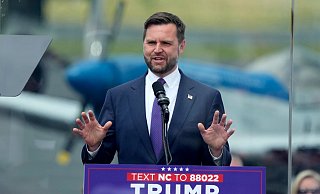 J.D. Vance ist Trumps Vizekandidat bei der Präsidentenwahl am 5. November. (Archivbild) - Chuck Burton/AP/dpa