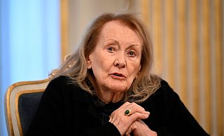 Seit der Vergabe des Literaturnobelpreises lesen Millionen von Menschen die Bücher von Annie Ernaux. (Archivbild) - Anders Wiklund/TT News Agency/AP/dpa