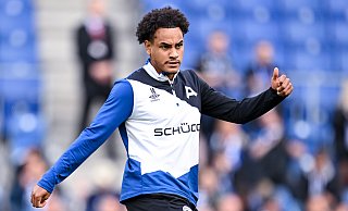 Monju Momuluh erhält bei der Arminia auf der Rechtsverteidigerposition den Vorzug gegenüber Christopher Lannert. - Teresa Kroeger