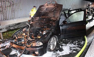 Der 5er BMW war nicht mehr fahrbereit - er musste abgeschleppt werden. - Andreas Eickhoff