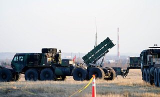 Ein Flugabwehrsystem vom Typ Patriot steht in Jasionka, Polen. - Evan Vucci/AP/dpa