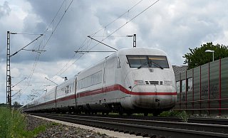 Der Ausbau der ICE-Trasse zwischen Bielefeld und Hannover sorgt derzeit für viele Debatten in OWL.   - picture alliance