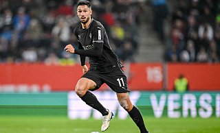 Tim Kleindienst in Aktion: In Augsburg war er Gladbachs Bester. - Harry Langer/dpa