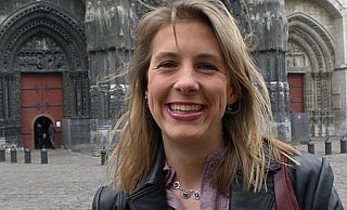 Beate Langenbruch hat in Frankreich ihren Doktortitel gemacht.