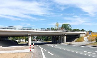 Die B64-Brücke über die Borchener Straße im Paderborner Süden ist laut Straßen NRW weitestgehend fertiggestellt. - Straßen.NRW