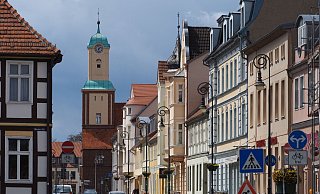 Die zum Wittstocker Rathaus führende Königstraße. - Soeren Stache/dpa-Zentralbild/dpa