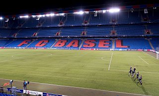 Die Frauen-EM 2025 wird im Baseler St. Jakob-Park eröffnet, wo auch das Finale stattfindet. - Georgios Kefalas/dpa