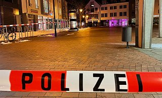 Die Polizei sperrte am Dienstagnachmittag Teile des Kolbeplatzes wegen möglichen Dachlawinen ab. - Patrick Menzel