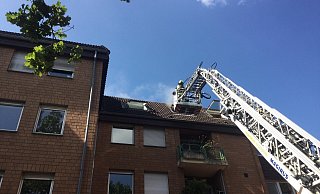 Der Brand im vierten Obergeschoss konnte rasch gelöscht werden. - Feuerwehr Paderborn