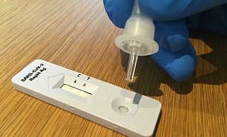Noch weiß keiner, wann die angekündigten kostenlosen Schnelltests wirklich kommen.  - Tasja Klusmeyer