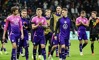 Wie viele Spieler Bundestrainer Julian Nagelsmann für die EM nominieren darf, soll sich laut UEFA bald entscheiden. - Christian Charisius/dpa