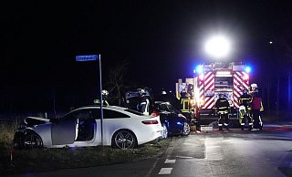 Heftiger Unfall im Kreis Gütersloh: An beiden Fahrzeugen entstand durch die Wucht des Aufpralls ein Totalschaden. - Paul Brinkmann