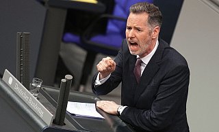 Christian Dürr, Fraktionsvorsitzender der FDP, rechnet ab mit der Migrationspolitik der Grünen. - Michael Kappeler/dpa