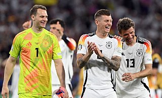 Die drei Weltmeister haben eine Mission in Europa: Manuel Neuer (v.l.), Toni Kroos und Thomas Müller wollen den Titel. - Federico Gambarini/dpa