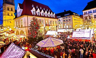 Im wunderschönen historischen Flair der Bielefelder Altstadt lässt sich die Weihnachtszeit 2024 besonders stimmungsvoll erleben. - Sarah Jonek