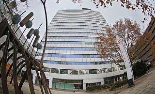 Die vertikale Gliederung der Hochhaus-Fassade soll beibehalten werden. - Sarah Jonek