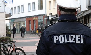 Problemzone: Der Bereich um das Westerntor wird verstärkt von der Polizei und dem Ordnungsamt kontrolliert. - Holger Kosbab