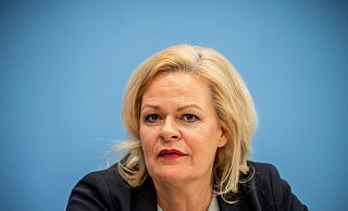 Nancy Faeser zieht nach Abschluss der Gruppenphase ein positives Zwischenfazit zur Sicherheitslage bei der Fußball-EM. - Michael Kappeler/dpa