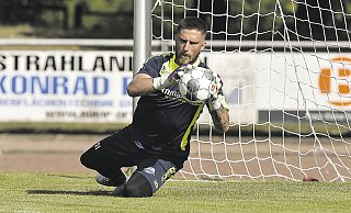 Er will doch nur spielen: Jannik Huth saß in Mainz oft auf der Bank. In Paderborn hofft er auf mehr Einsätze. - Wilfried Hiegemann