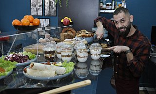 Verfügt über langjährige Erfahrungen in der Gastronomie und hat in den USA schon als Restaurant-Manager gearbeitet: Eko Pajtondzievas. - Rainer Stephan