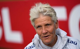 Pia Sundhage ist eine erfahrene Trainerin und betreute bereits mehrere Auswahlmannschaften. - Silvia Izquierdo/AP/dpa/Archivbild