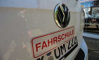 Fahrschulen klagen über TÜV und Straßenverkehrsamt (Symbolbild). - Jan Ahlers