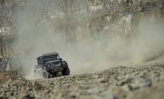 Portalachsen heben den Ineos Grenadier auf ein neues Offroad-Niveau: Mehr Bodenfreiheit und Wattiefe sind das Ergebnis. - Dani Heyne/dpa-tmn