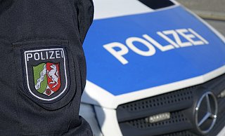 Weil er nicht arbeiten dürfe, sei er in Kriminalität und Alkoholkonsum abgerutscht, berichtet der Angeklagte vor Gericht.  - Symbolfoto/picture alliance