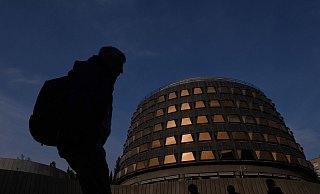 Das Verfassungsgericht in Madrid hat auf Antrag der konservativen PP erstmals ein laufendes Gesetzgebungsverfahren des Parlaments im Eilverfahren gestoppt. - Fernando Sánchez/EUROPA PRESS/dpa
