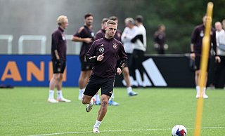 Lothar Matthäus glaubt an regelmäßige Einsätze für Kimmich in der Fußball-Nationalmannschaft. - Federico Gambarini/dpa