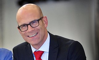 Überglücklich: Die Ehe für alle wird wohl endlich Wirklichkeit, dafür hat Bielefelds Sozialdezernent Ingo Nürnberger 22 Jahre lang gekämpft. - Archivfoto Sarah Jonek