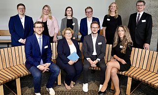 Richter, Staatsanwälte und Rechtsanwälte geben angehenden Juristen wertvolle Tipps. - Peter Unger